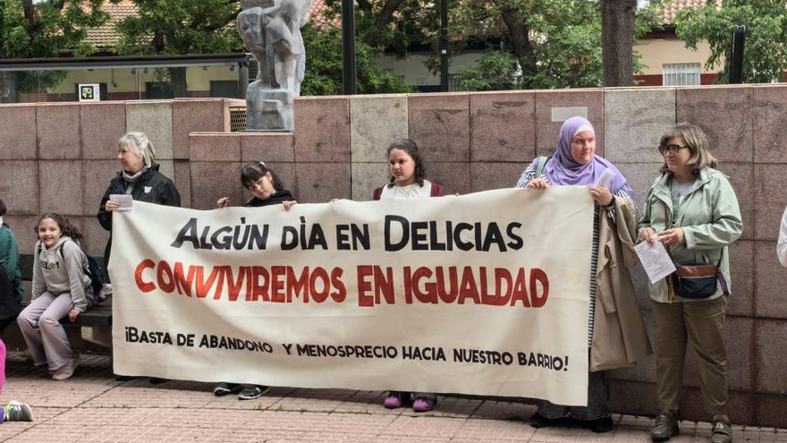 El mayor barrio de Zaragoza revindica su dignidad y se planta ante la criminalización de los inmigrantes