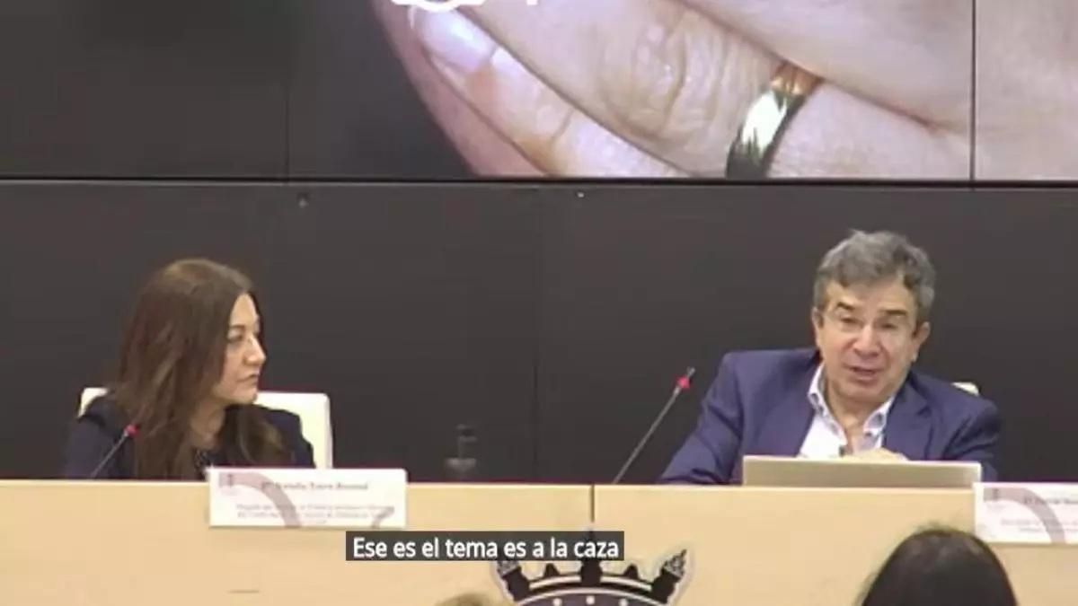 El Poder Judicial abre expediente al juez que dijo en una conferencia que las mujeres “van a la caza de la orden” de protección