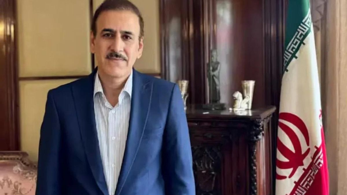 Escala la tensión bilateral: abandonó el país el diplomático iraní declarado persona "non grata" por el Gobierno de Milei