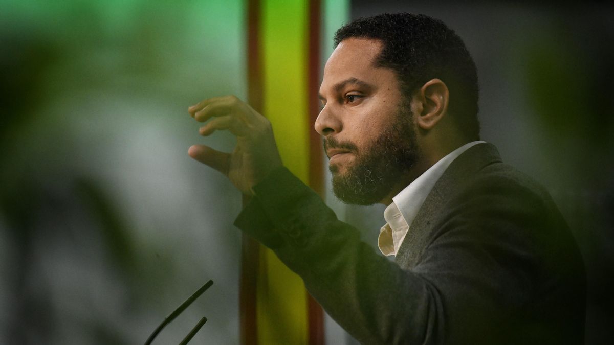El secretario general de Vox, Ignacio Garriga, durante una rueda de prensa posterior a la reunión del Comité de Acción Política de VOX, en la sede del partido.