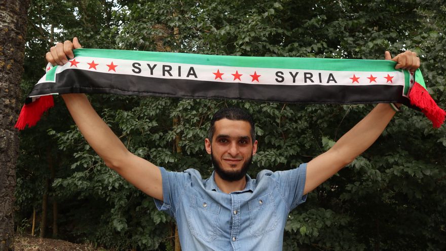 Sirios en España: el recurso a TikTok y 50 familias en el limbo jurídico