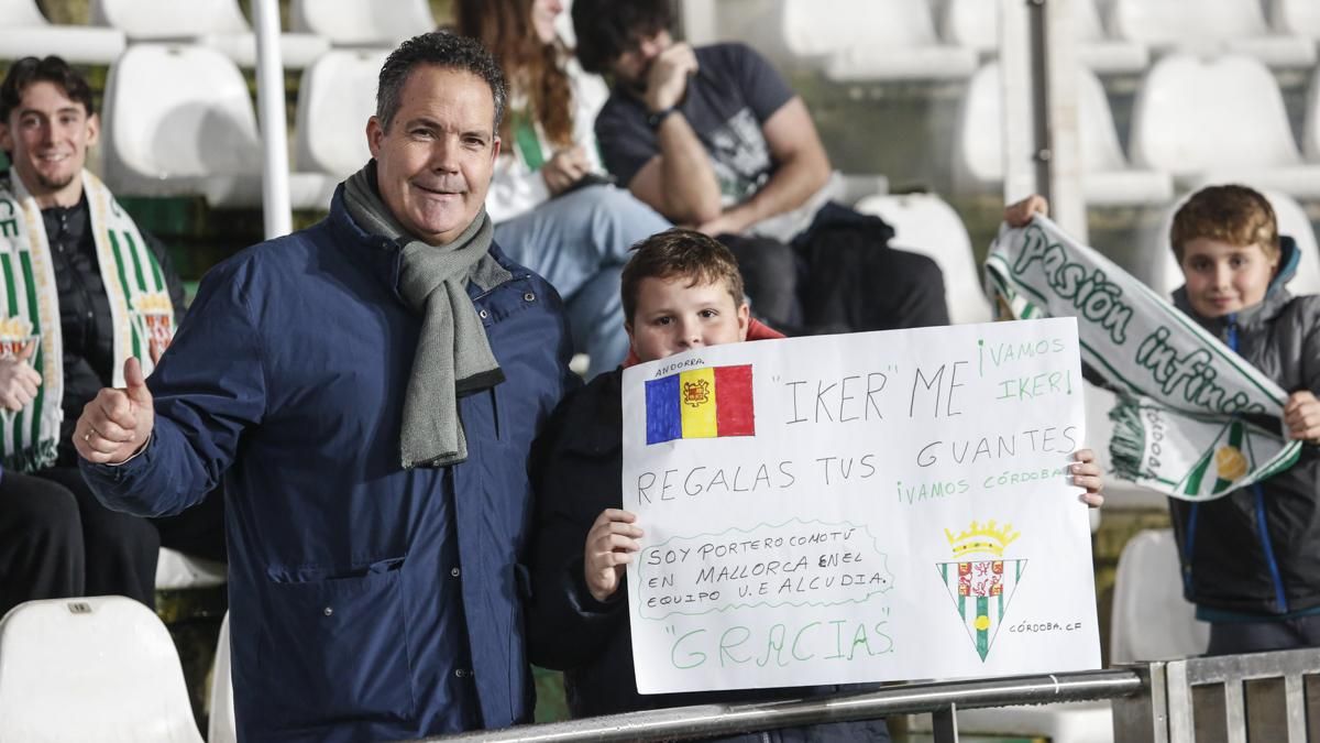 Grada Blanquiverde del Córdoba CF - Burgos CF