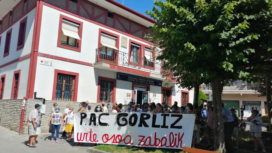 Denuncian "el grave riesgo" de un niño atendido por una enfermera ante la falta de pediatras en el ambulatorio de Gorliz