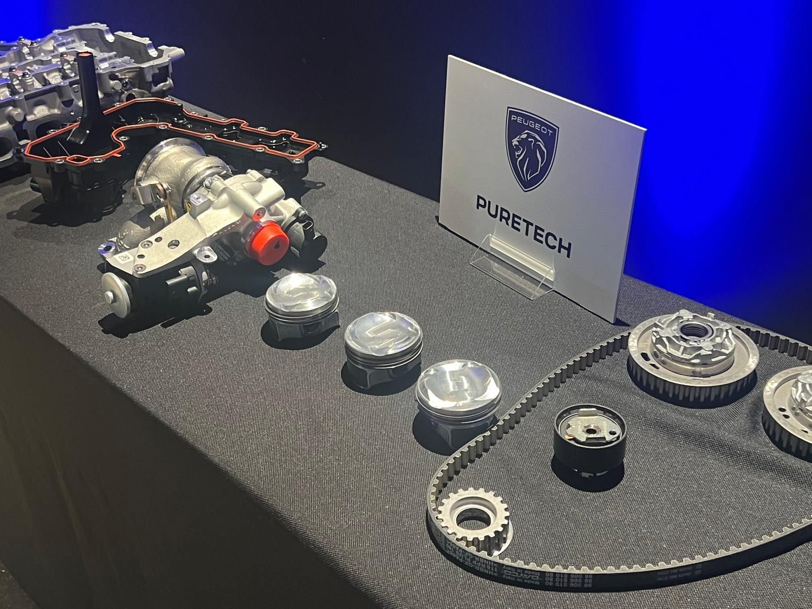 Piezas de los motores PureTech, sobre los que ahora se pasa página.