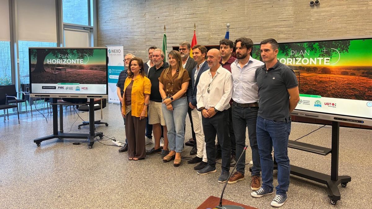 Un horizonte de mejoras para los docentes extremeños con subida salarial y pago de tutorías