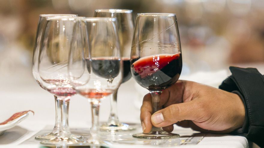 La Eurocámara aprueba que los vinos con menos de 0,05% de alcohol puedan etiquetarse como "sin alcohol 0,0%"