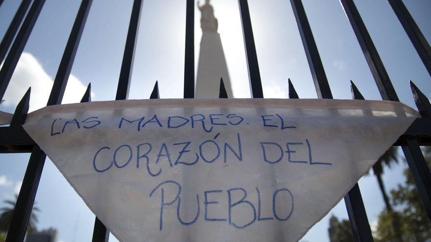 “Vamos a tener que empezar otra vez”, advirtieron las Madres de Plaza de Mayo, antes de la asunción de Javier Milei
