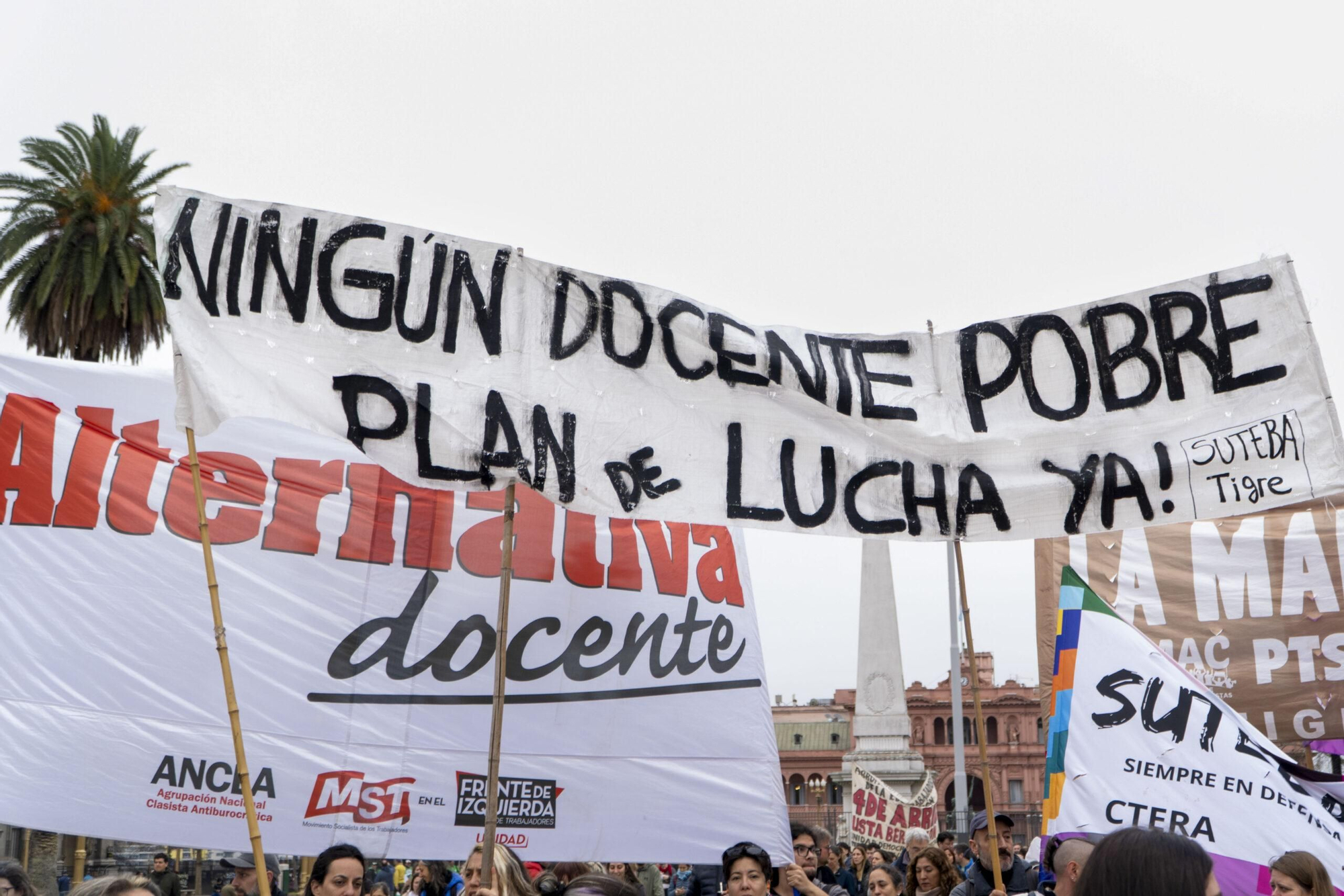 Los docentes exigieron la apertura de la paritaria nacional