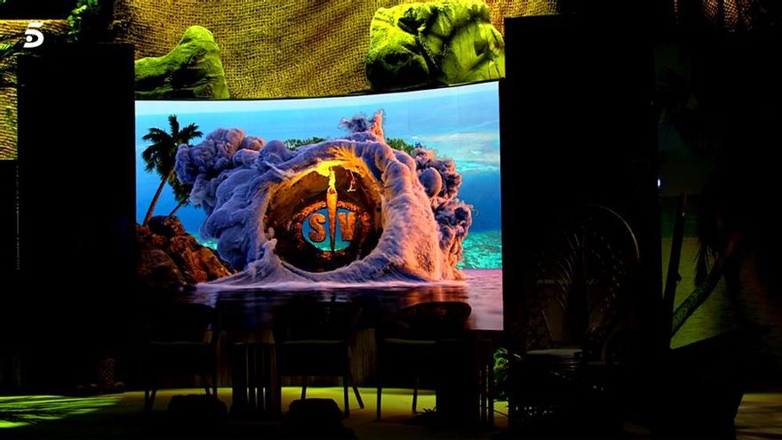 'Sálvame' aprovecha 'Supervivientes' para estrenar un nuevo set "donde todo puede pasar"