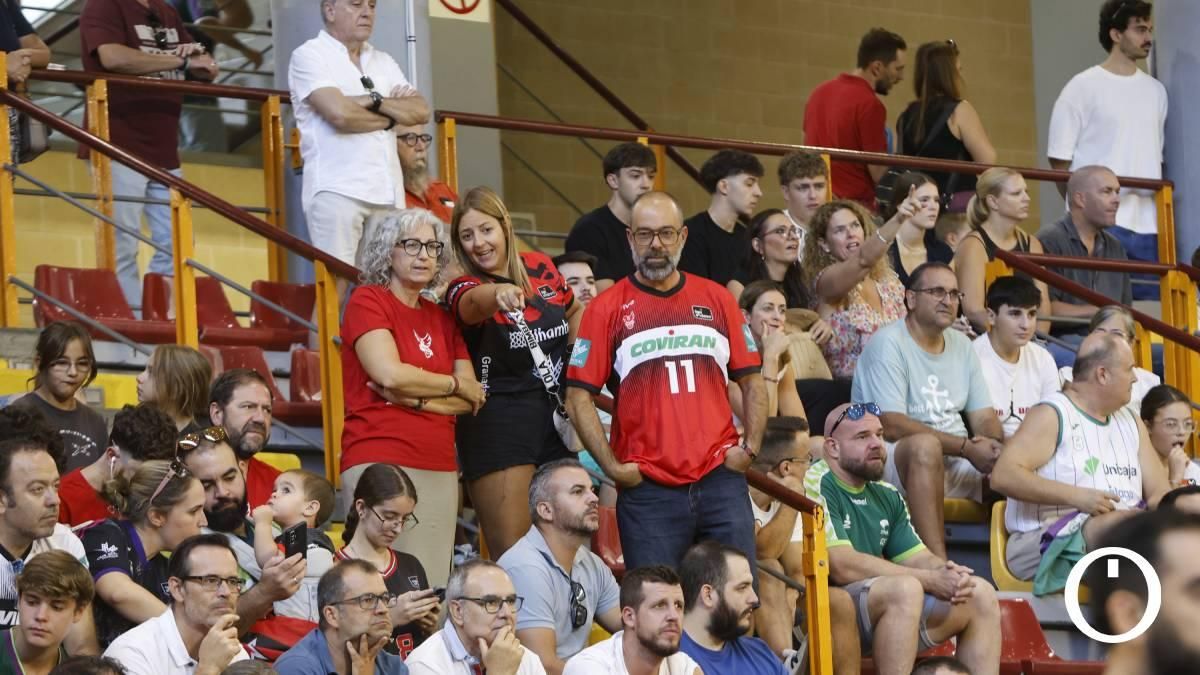 Grada ambiente del Unicaja - Covirán Granada