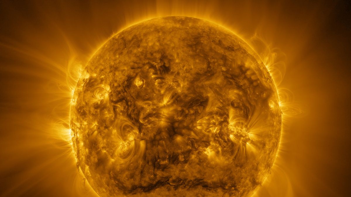 La vista de alta resolución más amplia del Sol captada por la sonda Solar Orbiter.