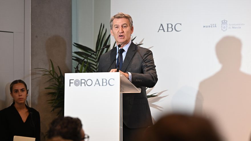 Feijóo dice que Sánchez tiene "el proyecto más lesivo para la nación" incluida "la predemocracia"