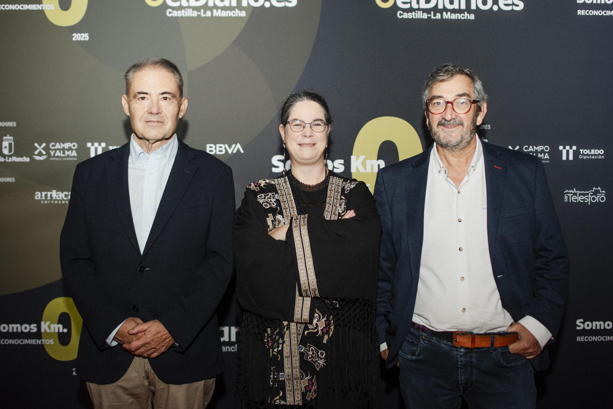 De izquierda a derecha: Los investigadores e investigadora Francisco Alía, de la UCLM; Verónica Sierra , de la UAH y Julián López, de la UNED