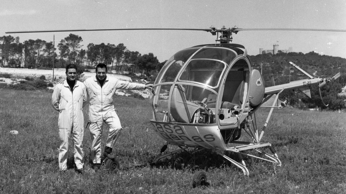 Josep Planas fue el primer propietario en la isla de un helicóptero, que utilizó para capturas vistas aéreas.
