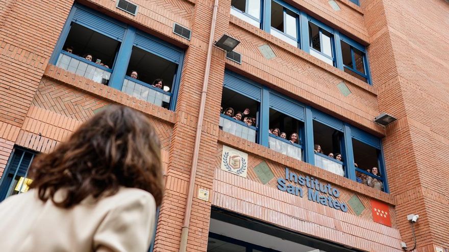 Crear una élite de estudiantes en la escuela pública, un proyecto que no despega tras una década de experimentos