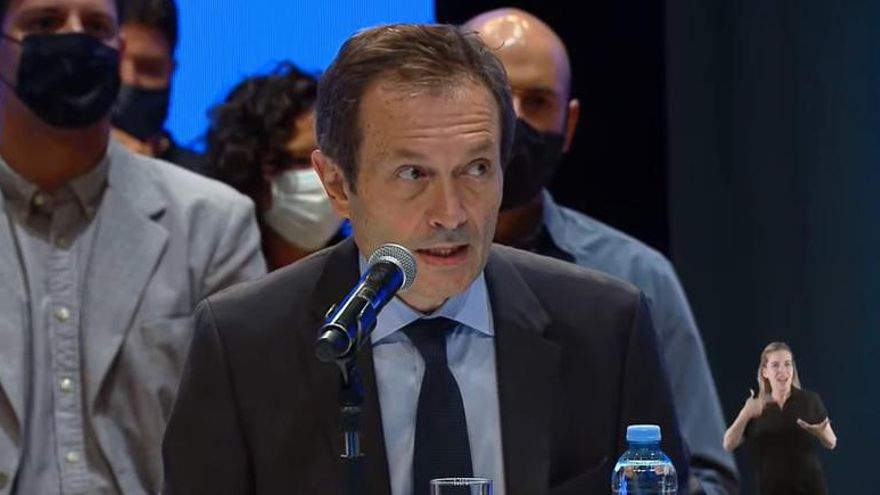 El Gobierno propone un pacto "para el buen uso de las redes sociales y que dejen de intoxicar el espíritu de nuestra democracia"