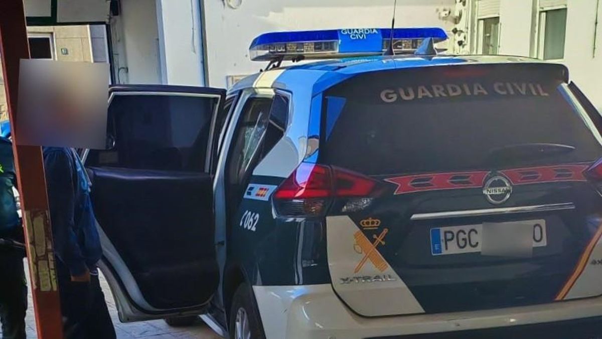 Momento de la detención por parte de la Guardia Civil.