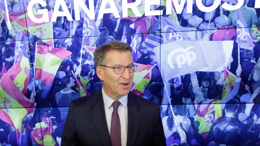 El presidente del Partido Popular, Alberto Núñez Feijóo, a su llegada a la Junta Directiva del PP, en la sede de Génova, a 30 de mayo de 2023, en Madrid (España). Durante la Junta Directiva, Feijóo ha llamado a no bajar la guardia y trabajar para ampliar