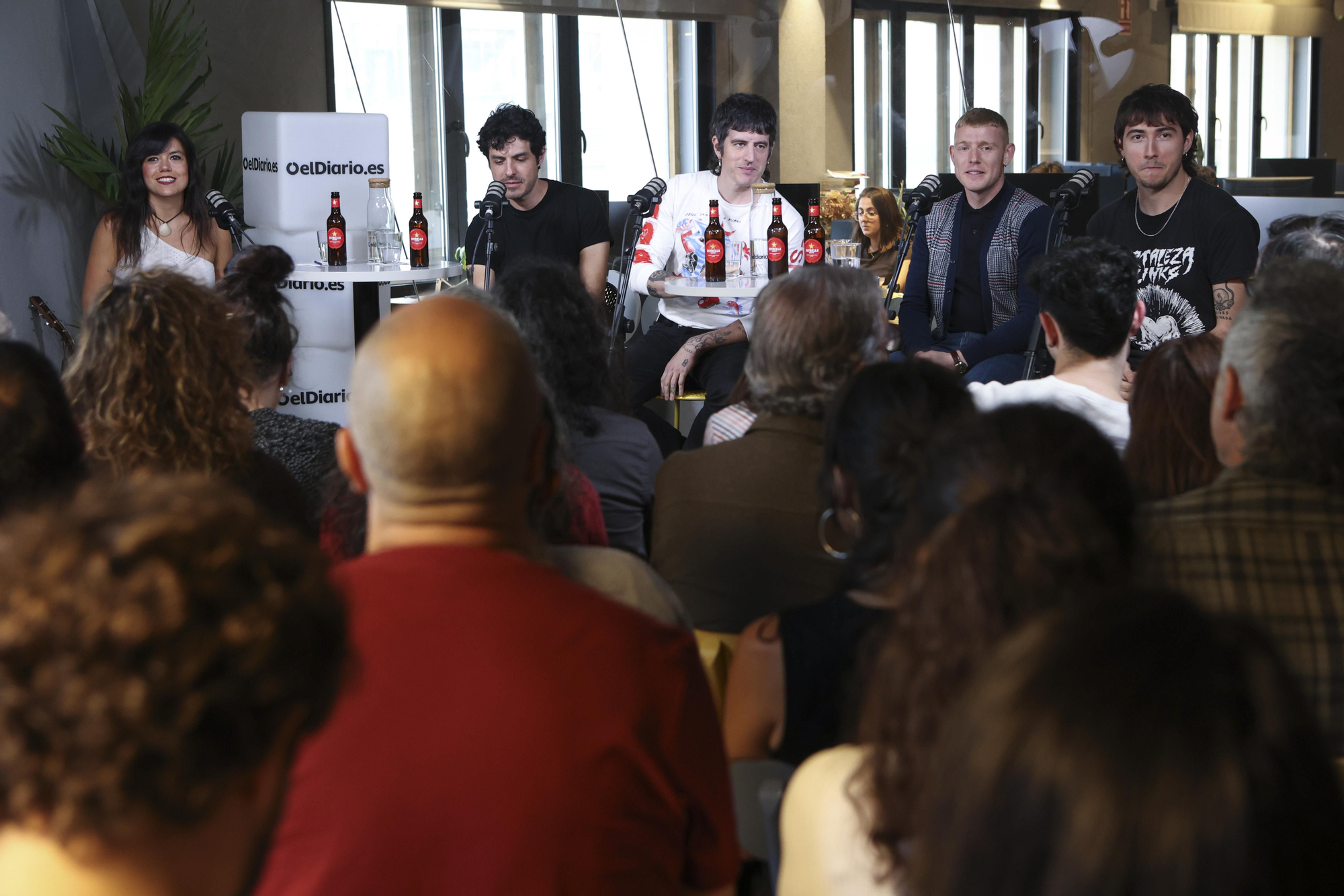 El grupo Biznaga en la redacción de elDiario.es, en imágenes