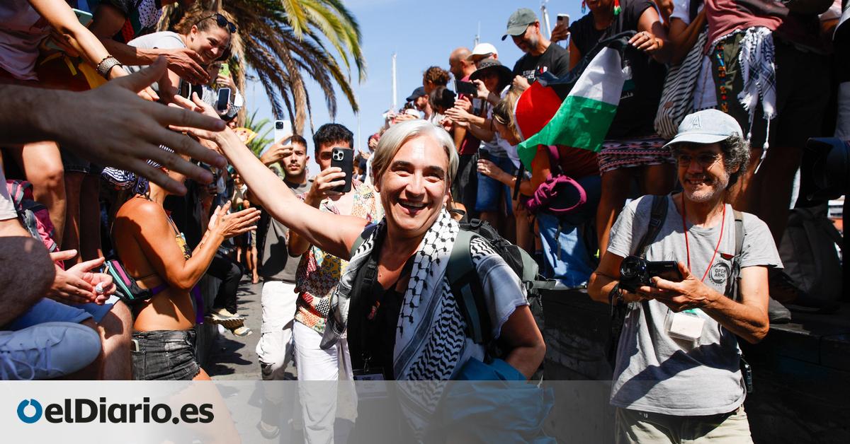 Ada Colau y el concejal Jordi Coronas, entre los 21 miembros de la Flotilla detenidos que vuelven a España