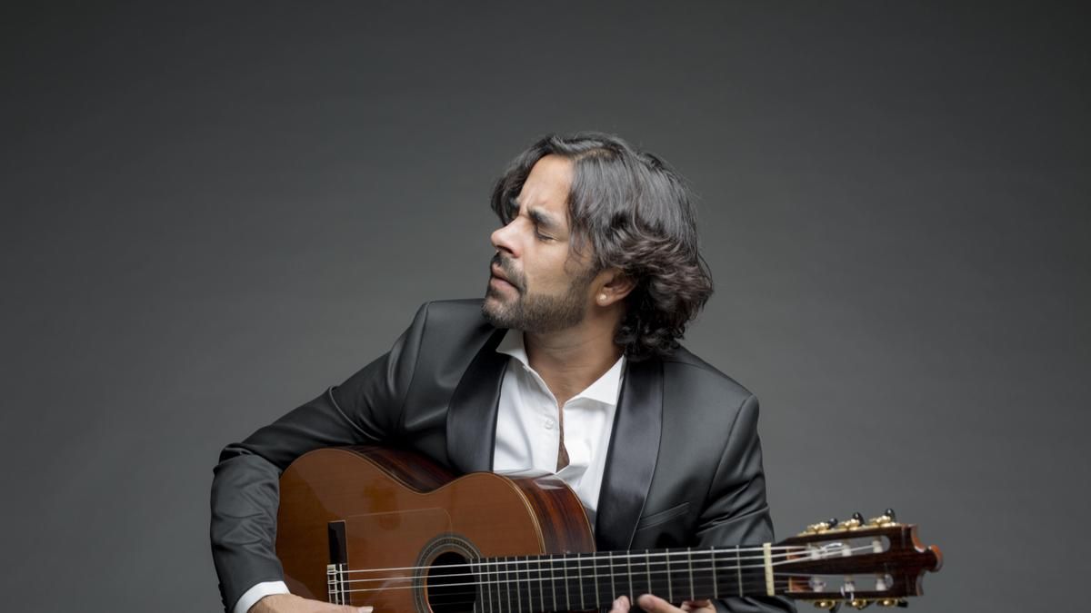 Daniel Casares: “Los guitarristas vivimos en una psicosis continua: nunca estamos del todo contentos"