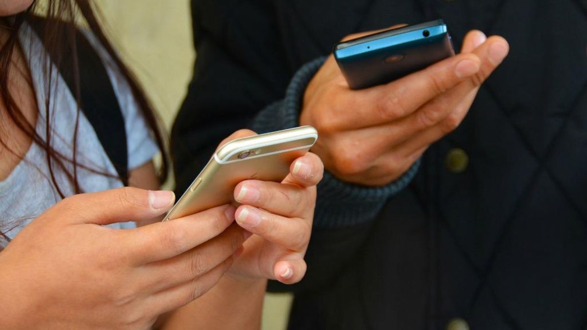 Un investigador de la Universidad de León analiza la respuesta internacional al discurso de odio en las redes sociales