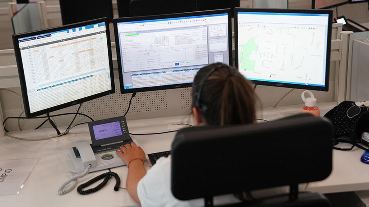 Imagen de archivo de gestora de atención de llamadas del 112.