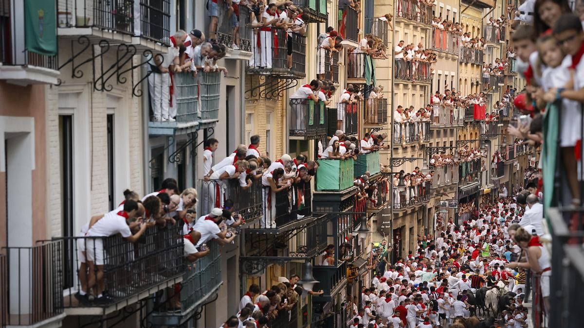 La calle Estafeta, memoria viva del casco antiguo de Pamplona La calle Estafeta, memoria viva del casco antiguo de Pamplona