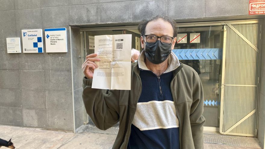 "He tenido que venir al ambulatorio a por el pasaporte COVID porque no tengo internet en casa"