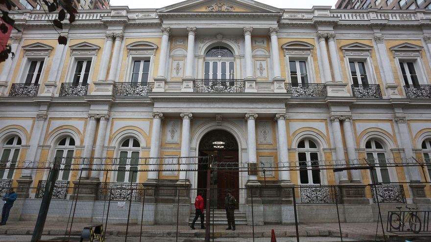 Pereira, el palacio neoclásico que verá nacer la nueva Constitución de Chile