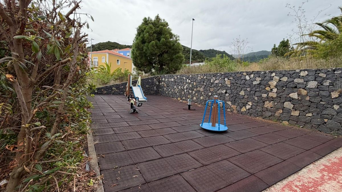 El PP de Puntallana pide que se actúe en el parque infantil de la urbanización Llano Amador
