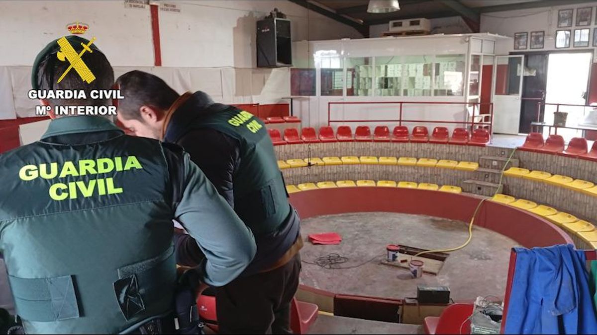 Reñidero para peleas de gallos.