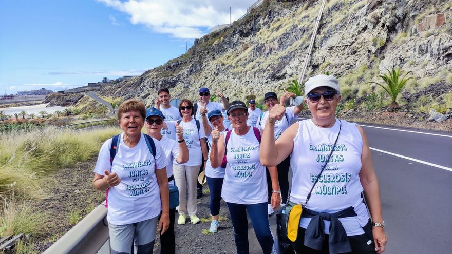Caminata de apoyo a los pacientes de esclerosis múltiple de La Palma.