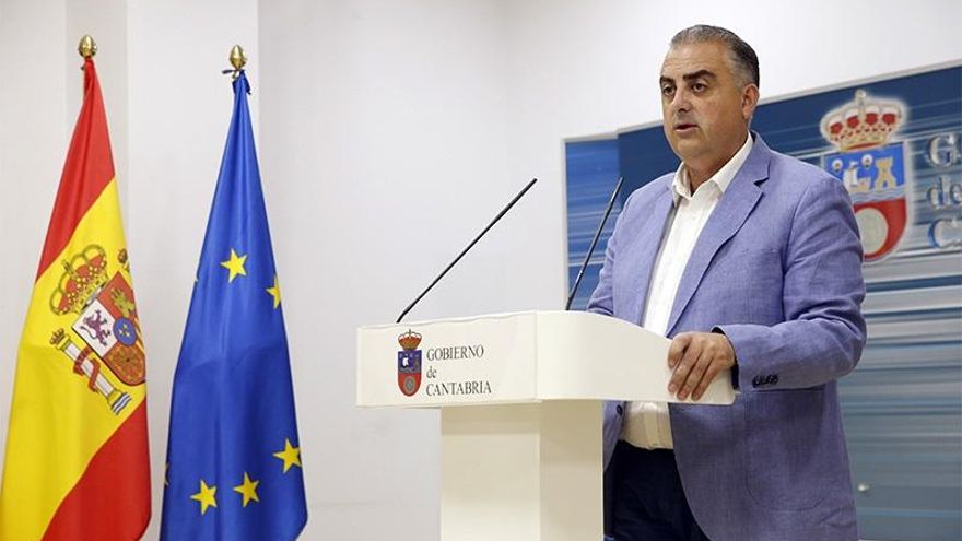 El consejero de Fomento, Roberto Media. Foto de archivo