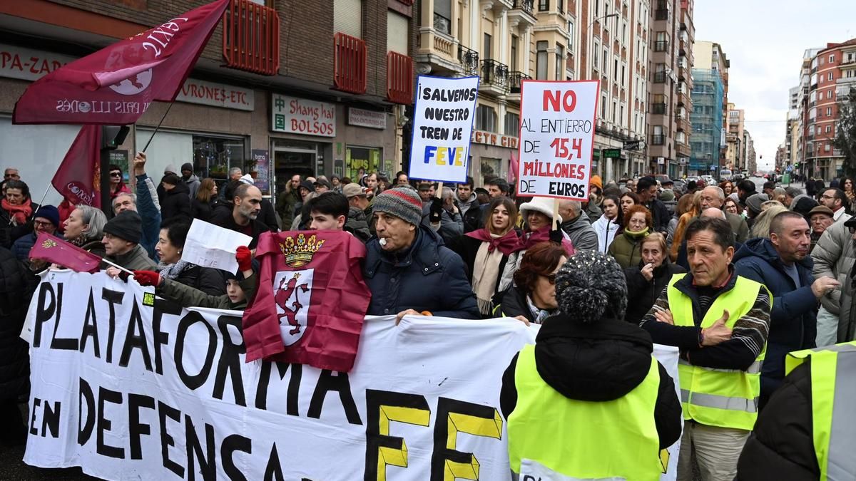La Plataforma en Defensa de Feve exigirá compromisos con su reapertura total a los candidatos por León