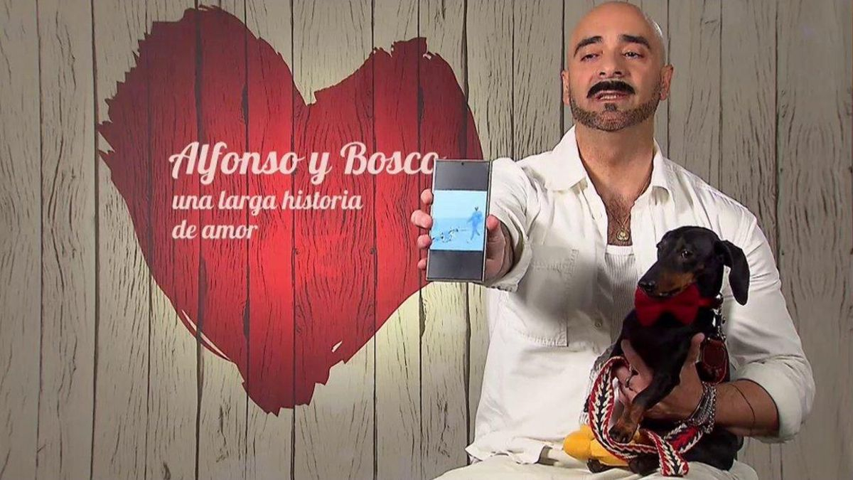 Telecinco anuncia 'Dog Dates', especial de 'First Dates' con solteros y sus perros: "Tienen que ser compatibles los cuatro"