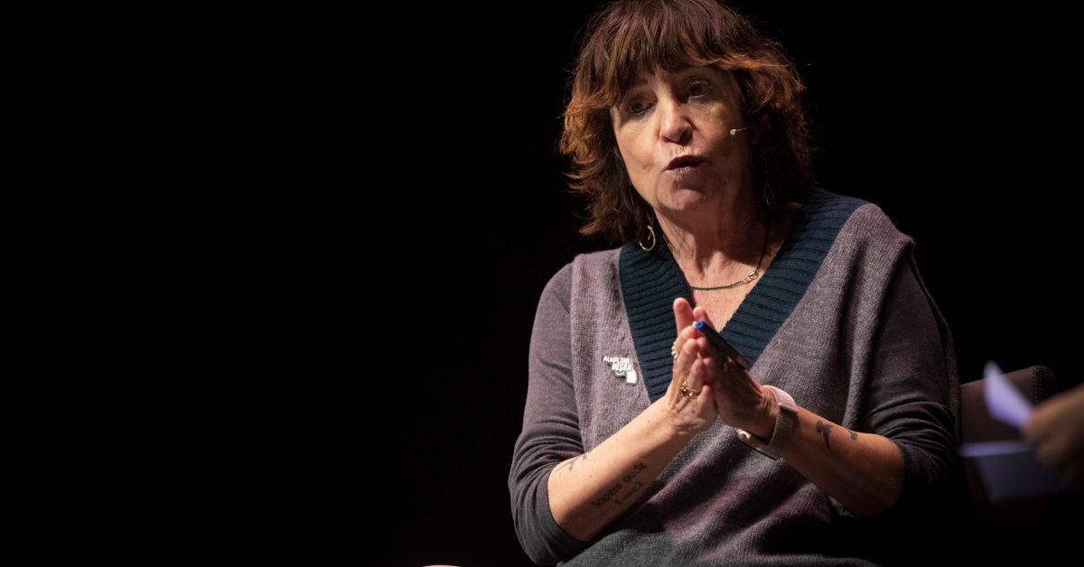 Rosa Montero reivindica la cultura como resistencia ante el trauma de la covid