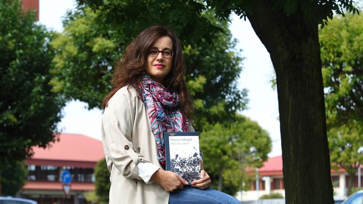 Noemí Sabugal es periodista y escritora.