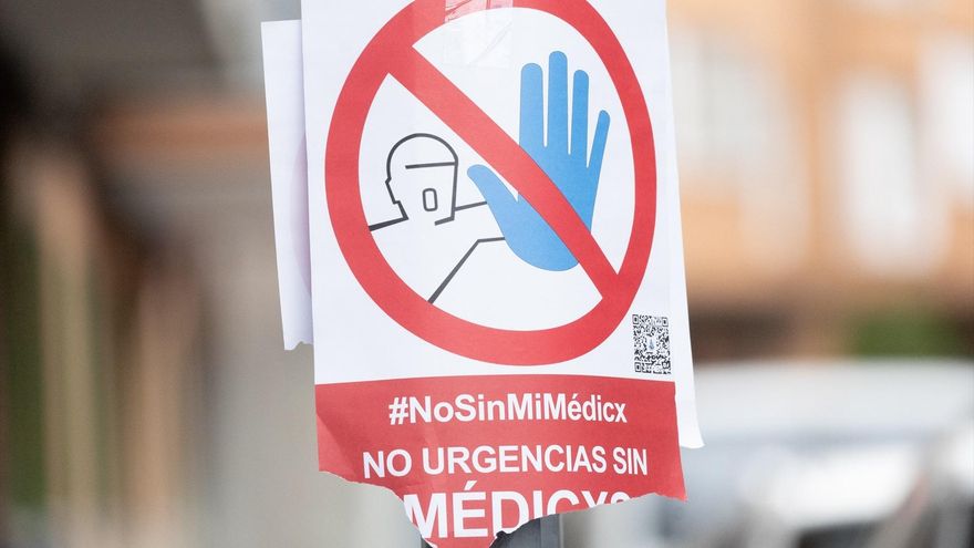 Jornadas de hasta 11 horas y saturación en urgencias hospitalarias: la odisea de los médicos de Madrid en verano