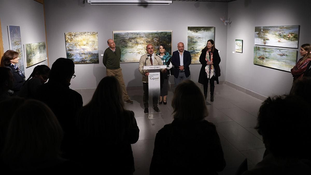 La Fundación Cajasol inaugura la exposición “Humedales. El reino de las libélulas” de Julia Hidalgo