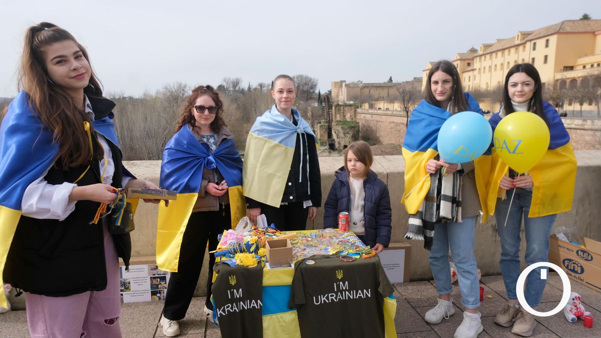 Mercadillo solidario para seguir enviando ayuda a Ucrania a las puertas del aniversario de la invasión rusa
