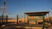 Los siete dirigentes encarcelados en Lledoners invitan a Arrimadas y Albiol a visitarles