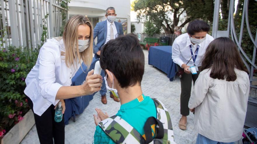 Termómetro nuevo para el nuevo curso en los colegios de Madrid