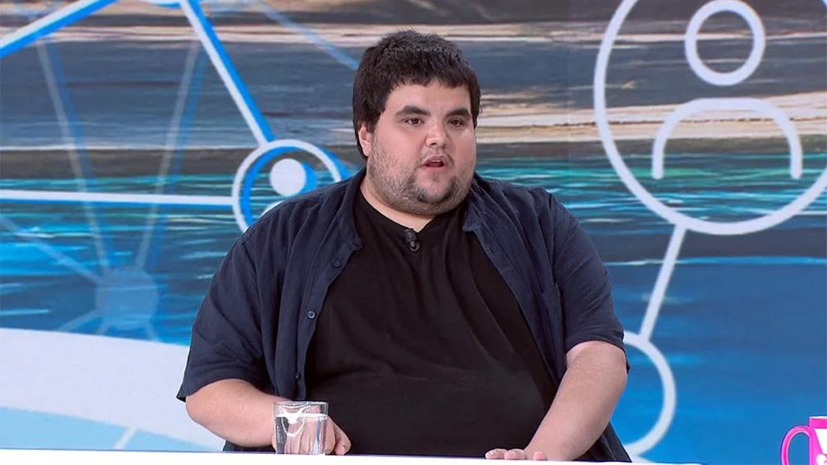 Álvaro en el plató de 'Y ahora Sonsoles'