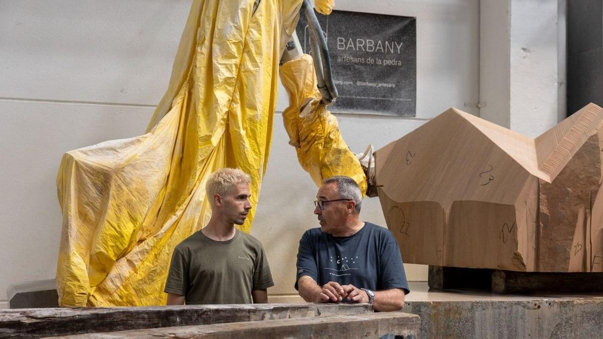 Arnau y Jordi Barbany, la familia de artesanos canteros que trabajan para la basílica de Antoni Gaudí