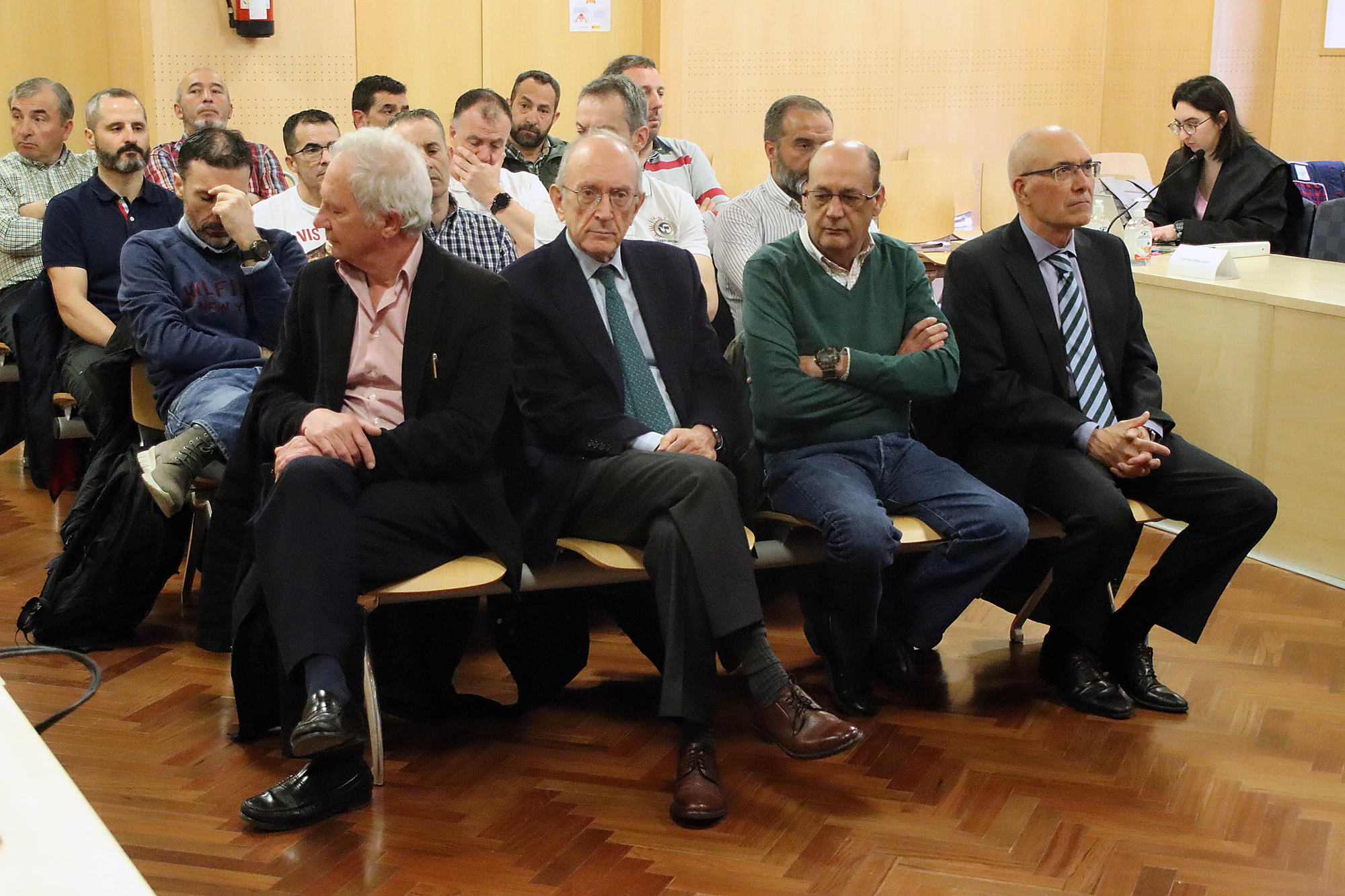 Banquillo de los acusados por la muerte de los seis mineros, ahora absueltos.