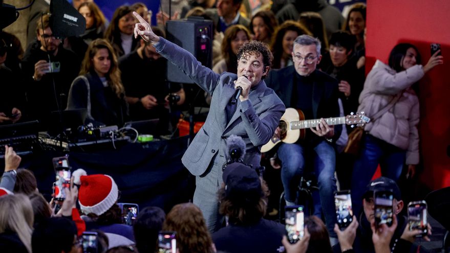Estopa, Poveda, Blas Cantó... Cada vez más artistas cantan a la Navidad en español