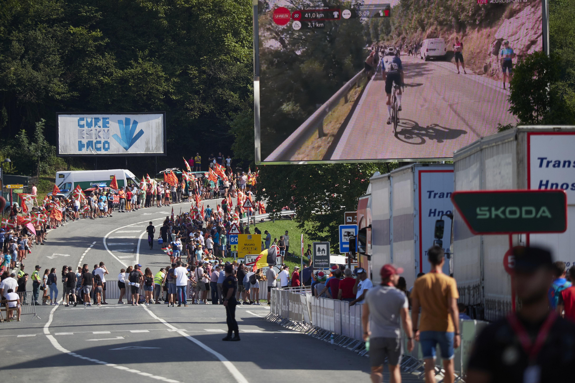 Imagen de la localidad de Lekunberri durante la decimoquinta etapa de La Vuelta.