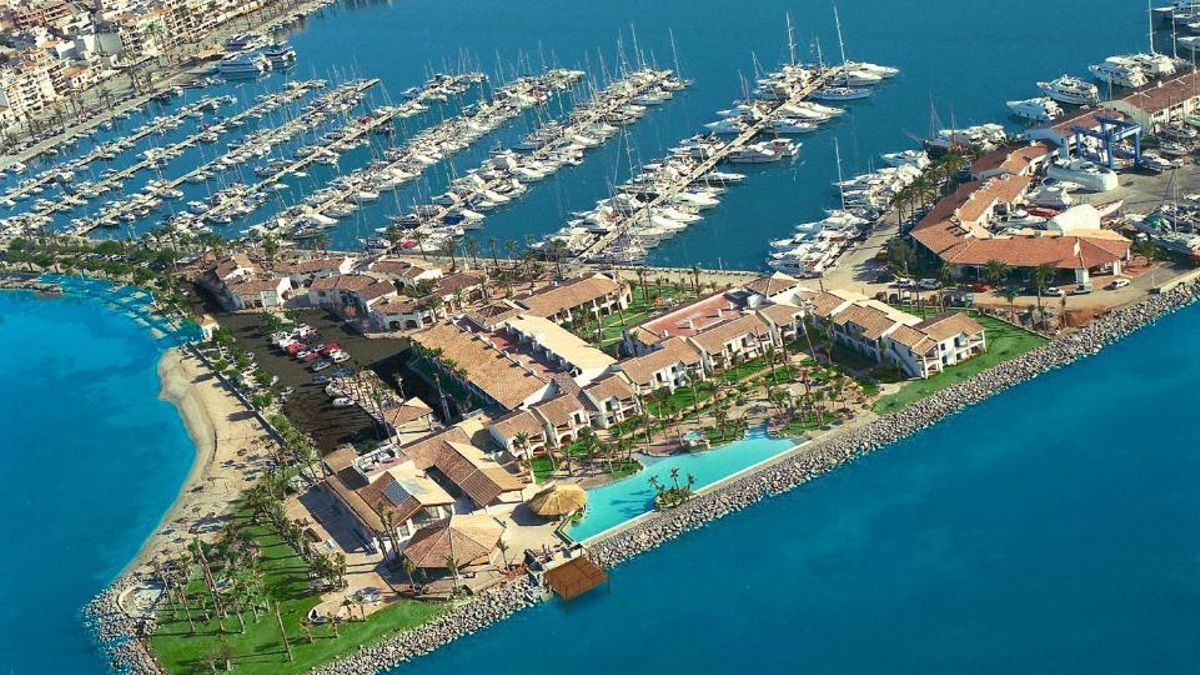 De alojamiento para marineros a resort de lujo: la Justicia 'cierra' un hotel de Mallorca tras 20 años de actividad irregular