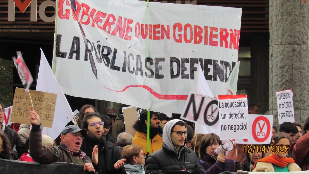 La plataforma por las universidades públicas de Madrid estudia la "inconstitucionalidad" de la nueva ley de Ayuso